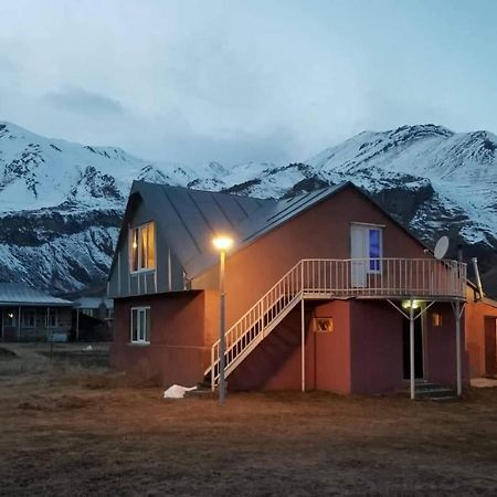Villa Little Star Kazbegi Exterior foto